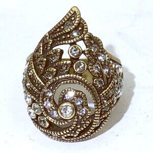 Heidi Daus gold tone and crystal angel wing ring Size 5